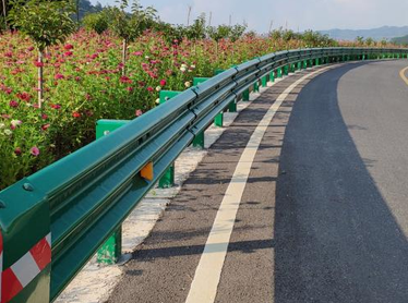 道路防撞護欄廠家